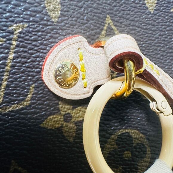 Brand New Louis Vuitton Neverfull GM Beige Interior - Picture 4 of 16